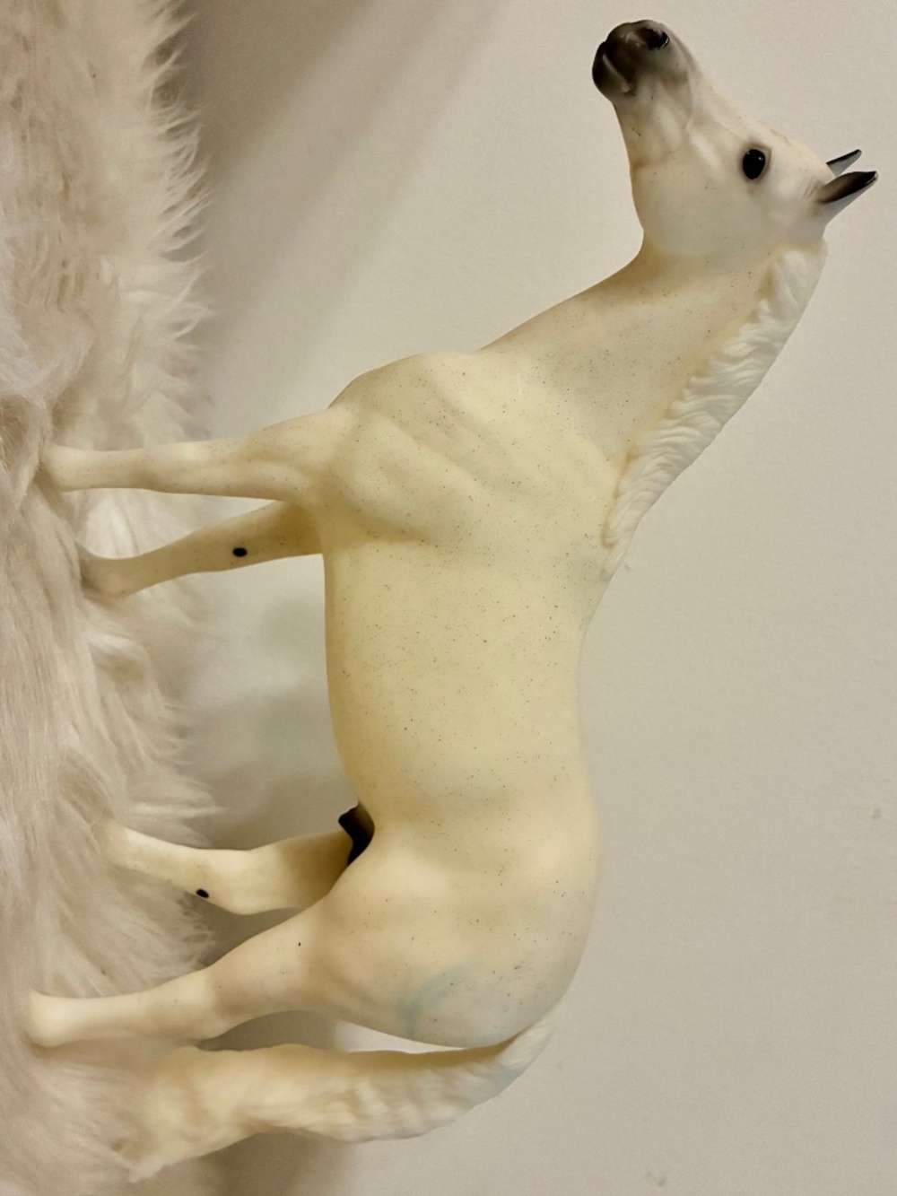 Breyer Snowman Famous Show Jumper Horse Model Figurine - Picture 5 of 6